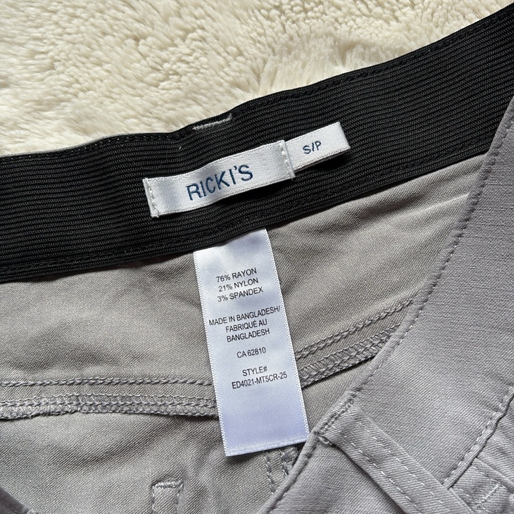 Ricki’s Straight Leg Capri Dress Pants | Light Gray | Office Workwear | - Picture 6 of 9